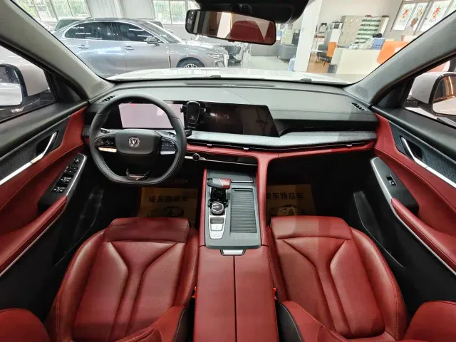 Changan CS75 Plus — Фото автомобиля 9
