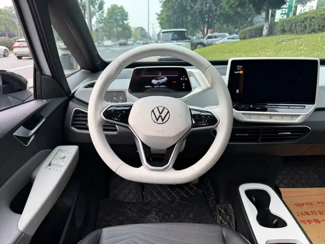 Volkswagen ID.3 — Фото автомобиля 14