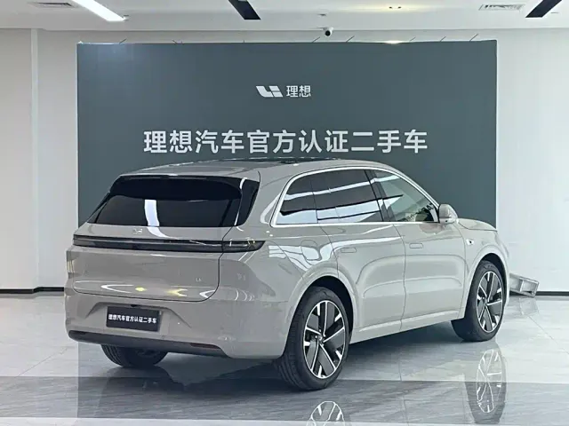 Li Auto L6 — Фото автомобиля 4