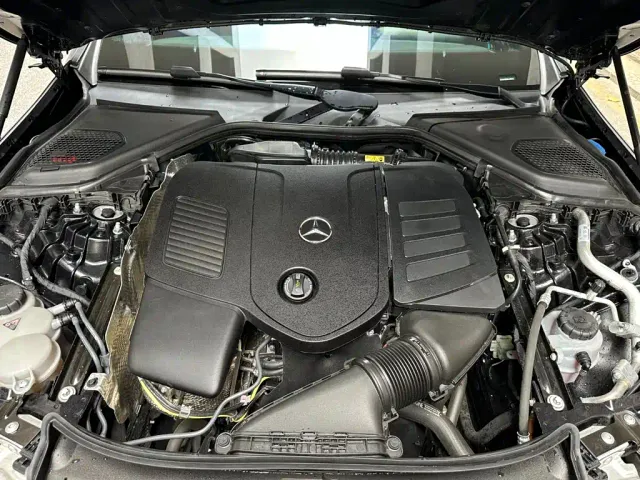 Mercedes-Benz E-Class — Фото автомобиля 7