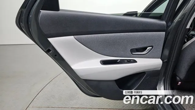 Hyundai AVANTE Avante (CN7) — Фото автомобиля 24