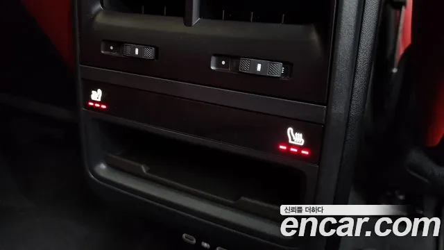 Porsche Macan — Фото автомобиля 19