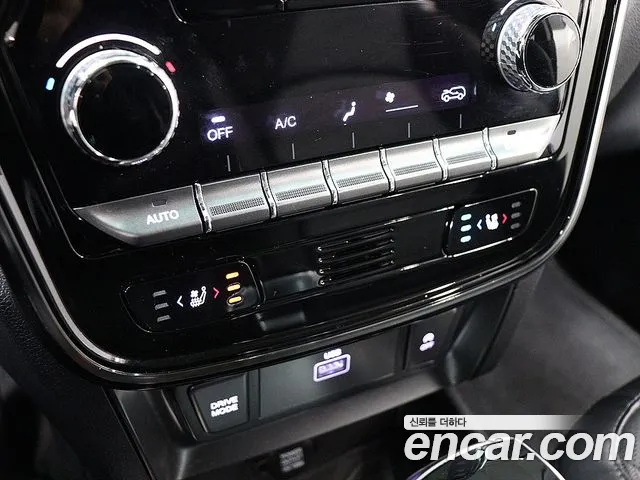 KGM Tivoli Very New — Фото автомобиля 10