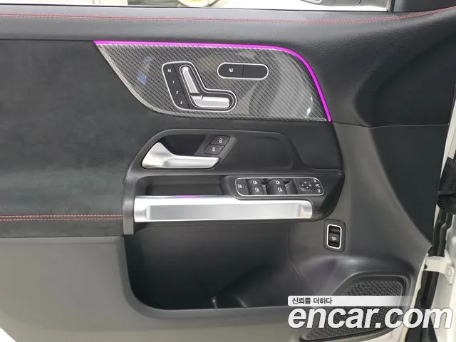 Mercedes-Benz GLB-Class — Фото автомобиля 14