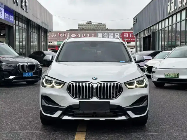 BMW X1 — Фото автомобиля 3