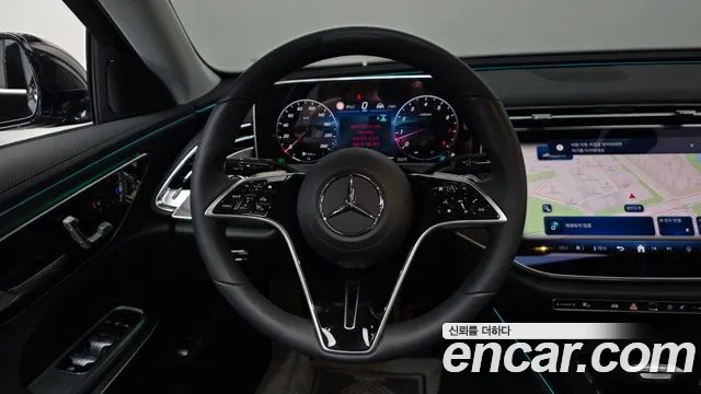 Mercedes-Benz E-Class — Фото автомобиля 14
