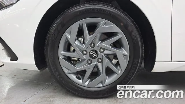 Hyundai Avante CN7 — Фото автомобиля 5