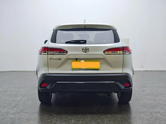 Toyota Frontlander — Фото автомобиля 6