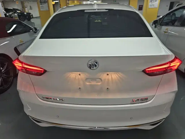Buick Verano — Фото автомобиля 5