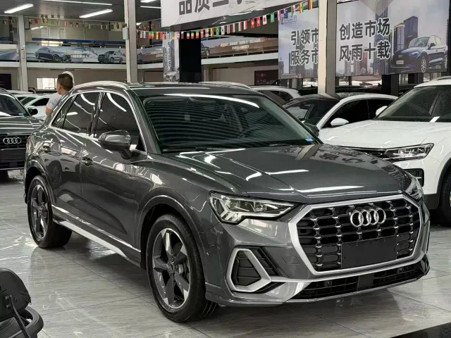 Audi Q3 — Фото автомобиля 4