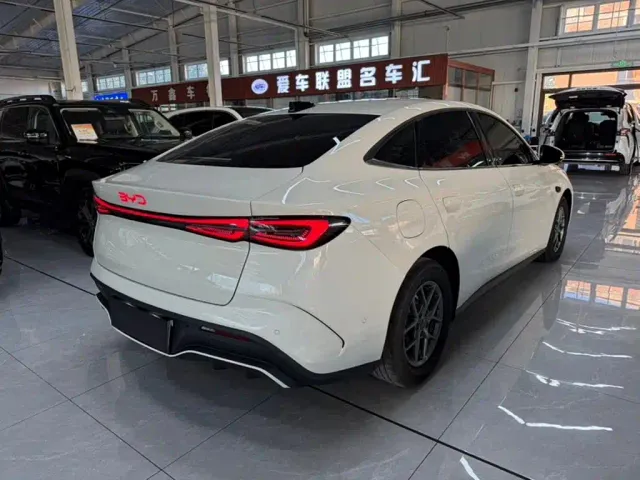 BYD Seal 06 — Фото автомобиля 9