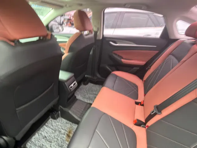 Changan Eado — Фото автомобиля 12