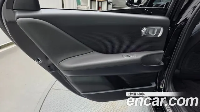 Hyundai Ioniq 6 — Фото автомобиля 14