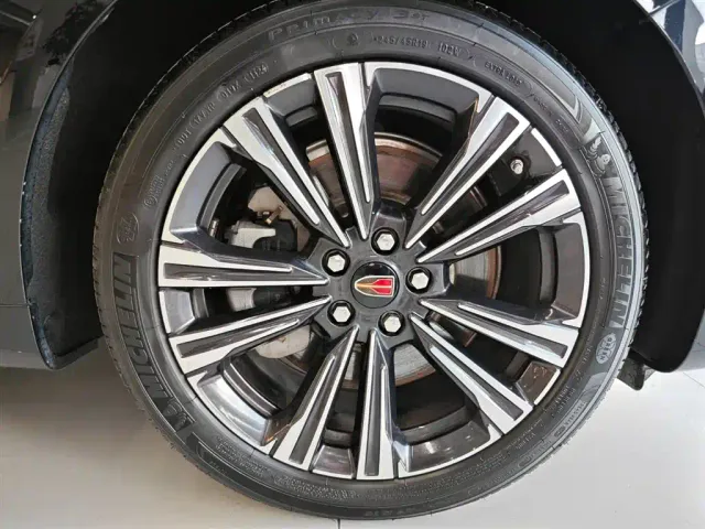 Hongqi H9 — Фото автомобиля 27