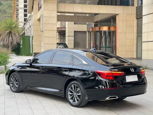 Honda Inspire — Фото автомобиля 4