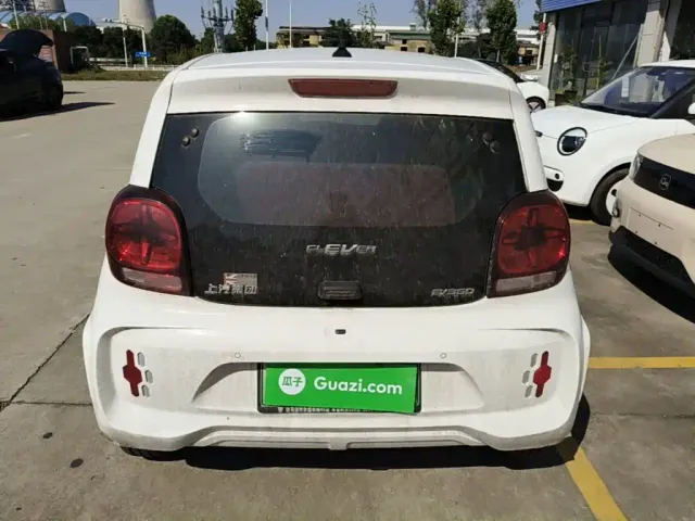 Roewe Clever — Фото автомобиля 5