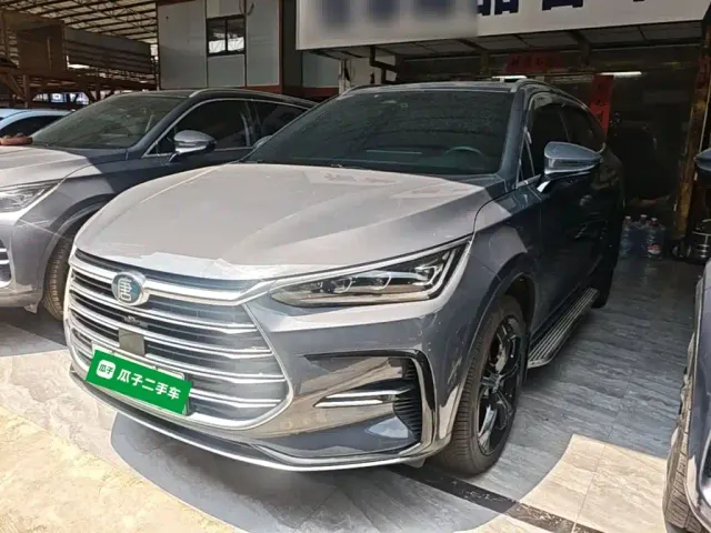 Фотография автомобиля — BYD Tang