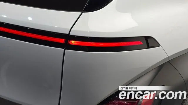 Hyundai Kona SX2 — Фото автомобиля 8