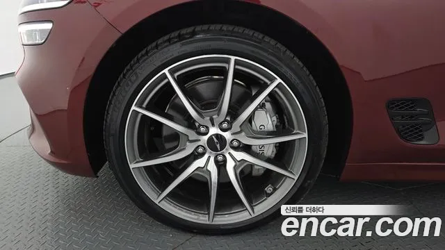 Genesis G70 New — Фото автомобиля 5