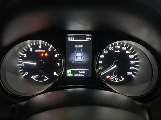 Nissan X-Trail — Фото автомобиля 13