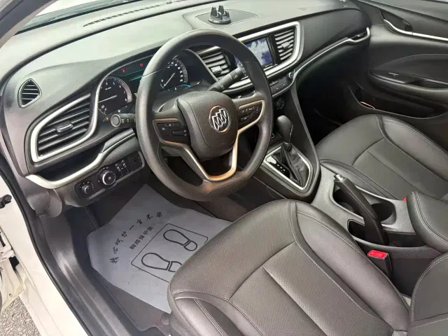 Buick Excelle — Фото автомобиля 9