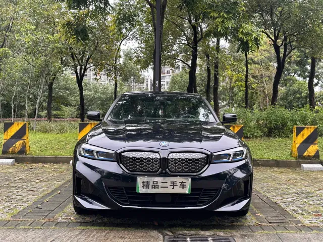 BMW i3 — Фото автомобиля 2
