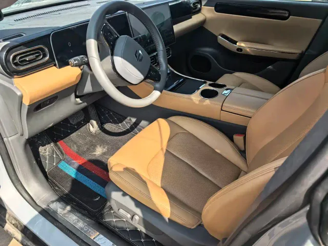 Leapmotor C01 — Фото автомобиля 4