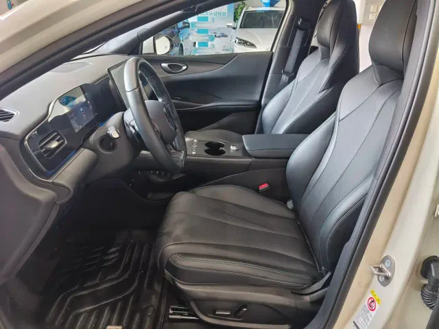 BYD Seal 06 — Фото автомобиля 13