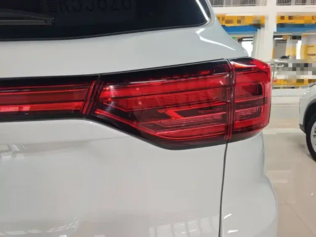 Changan CS75 — Фото автомобиля 7