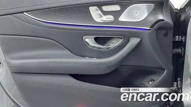 Mercedes-Benz CLS-Class — Фото автомобиля 15