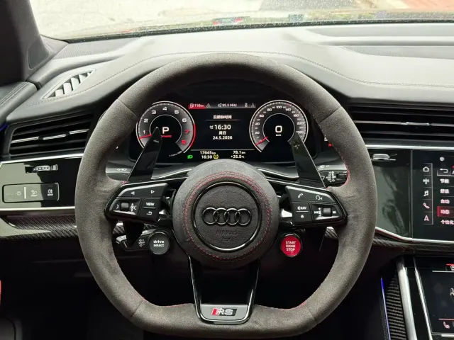 Audi Q7 — Фото автомобиля 3