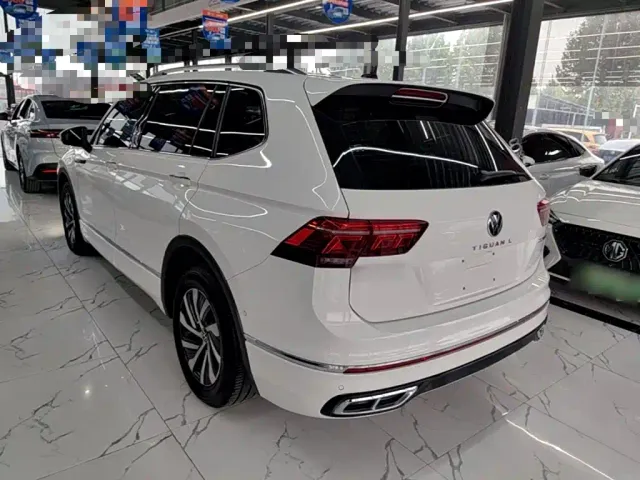 Volkswagen Tiguan L PHEV — Фото автомобиля 4