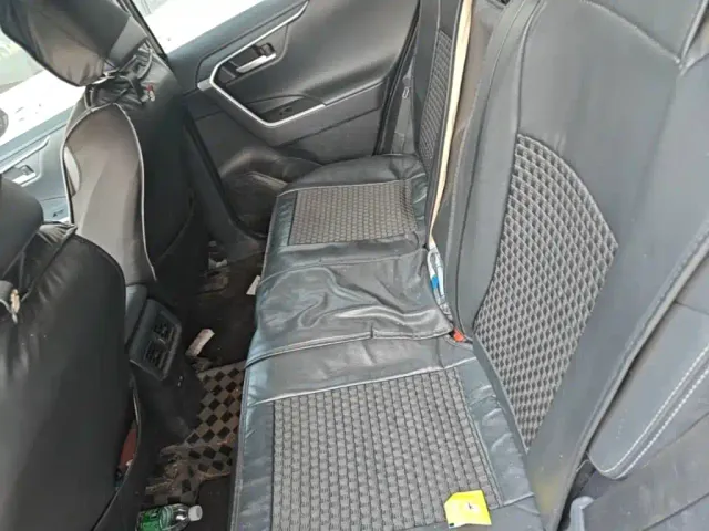 Toyota Wildlander — Фото автомобиля 16