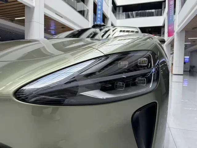 Xiaomi SU7 — Фото автомобиля 20