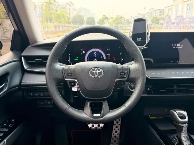 Toyota Camry — Фото автомобиля 24