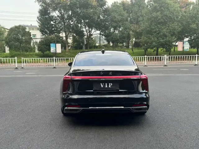 Hongqi H5 — Фото автомобиля 6