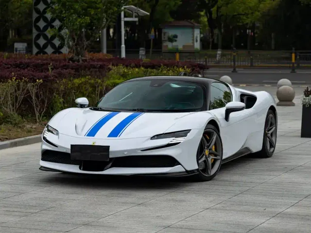 Фотография автомобиля — Ferrari SF90