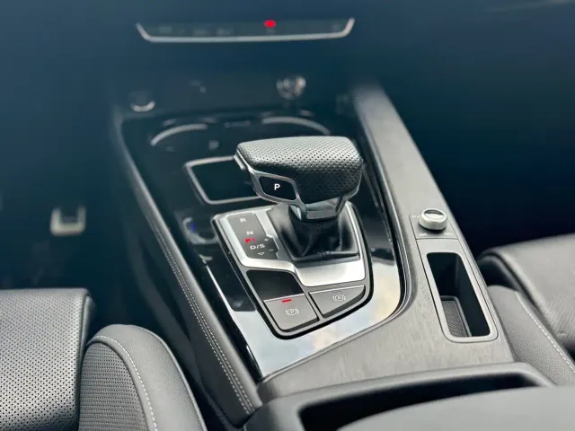 Audi A4L — Фото автомобиля 8