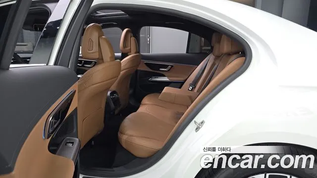 Mercedes-Benz E-Class W214 — Фото автомобиля 17