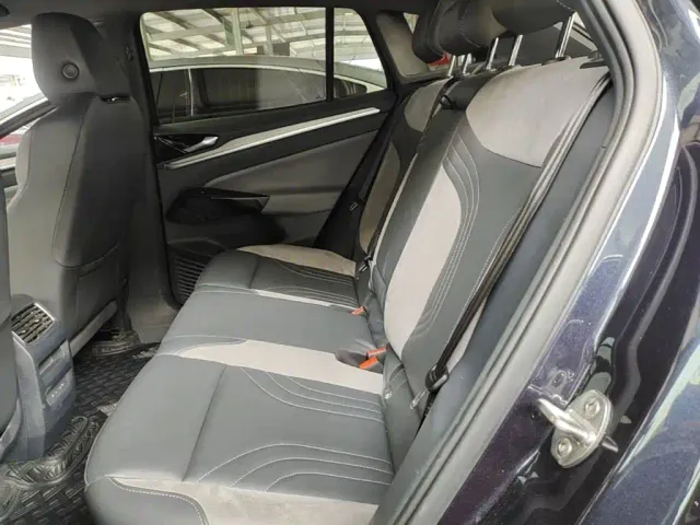 Volkswagen ID.4 Crozz — Фото автомобиля 16