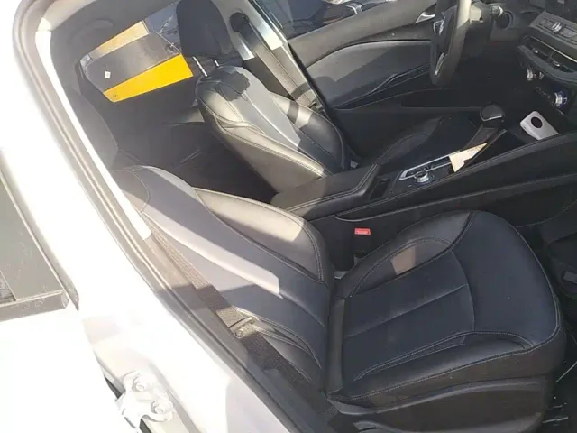 Buick Velite 6 — Фото автомобиля 24