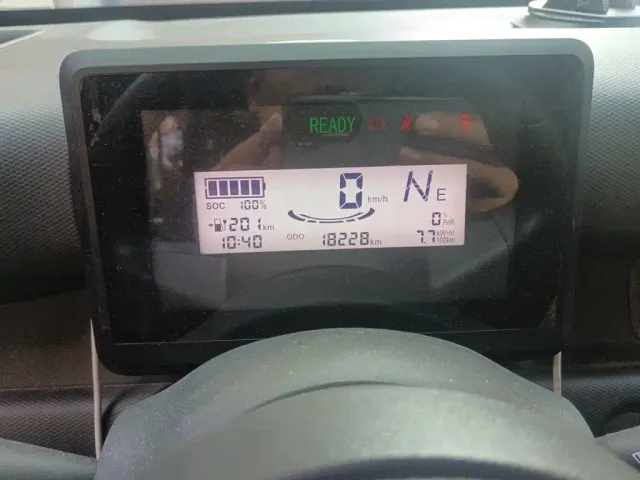 Wuling Motors Wuling Zhiguang NEV 2025 Model Comfort — Фото автомобиля 8