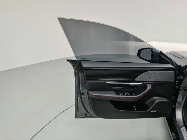Xpeng P7 — Фото автомобиля 18
