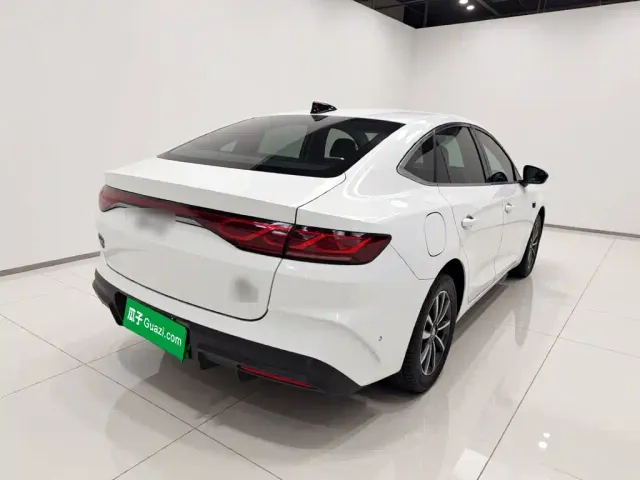 BYD Qin L 2025 DM-i Smart Drive Edition 80KM Leading — Фото автомобиля 6