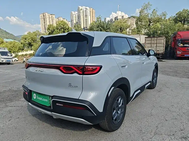 BYD Yuan UP — Фото автомобиля 6