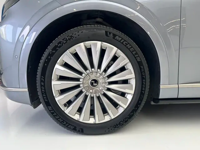 Onvo L90 — Фото автомобиля 3