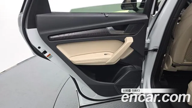 Audi Q5 45 TFSI quattro Premium — Фото автомобиля 23