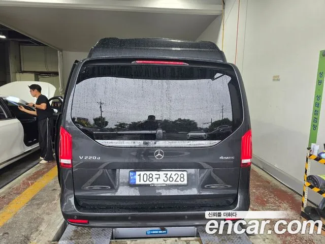 Mercedes-Benz V-Class — Фото автомобиля 4