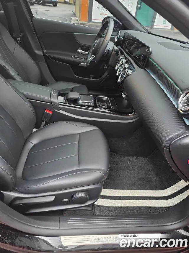 Mercedes-Benz A-Class W177 — Фото автомобиля 13