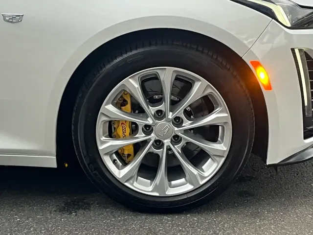Cadillac CT5 — Фото автомобиля 17